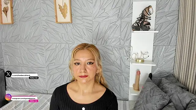 agatadelphine online show from April 2026 01:18:01 PM