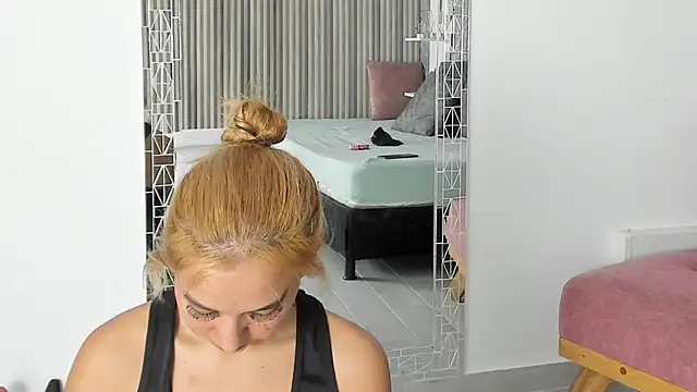 agatadelphine online show from September 2025 01:17:01 PM