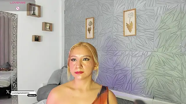 agatadelphine online show from June 2026 01:30:01 PM