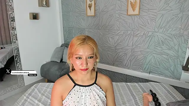 agatadelphine online show from May 2026 01:30:01 PM