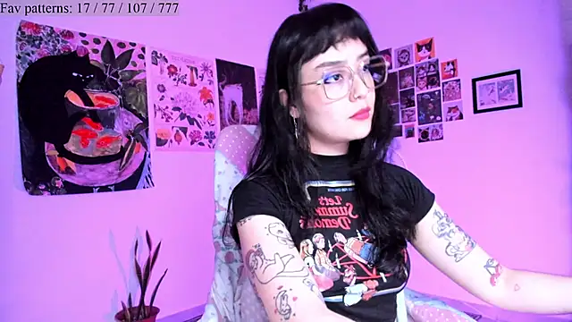 Conlosmichis online show from October 2025 10:55:02 PM