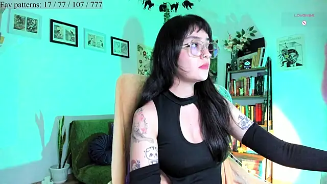 Conlosmichis online show from November 2025 01:27:01 AM