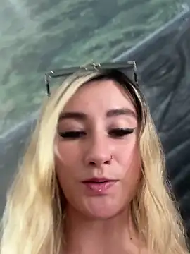 MaryDeniro online show from December 2025 07:47:02 PM