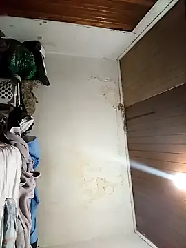 Snapshot of Uncletee112 chatting on October 2025 02:01:02 AM Uncletee112 online show from October 2025 02:01:02 AM