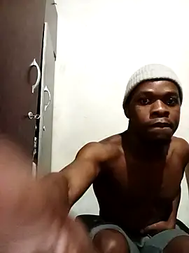 Snapshot of Uncletee112 chatting on October 2025 08:41:02 PM Uncletee112 online show from October 2025 08:41:02 PM