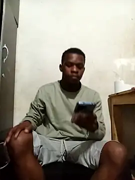 Snapshot of Uncletee112 chatting on September 2025 09:26:01 PM Uncletee112 online show from September 2025 09:26:01 PM