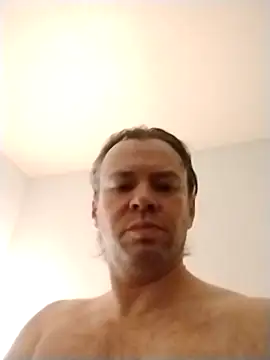 Snapshot of JamesIII1984 chatting on April 2026 03:19:01 AM JamesIII1984 online show from April 2026 03:19:01 AM