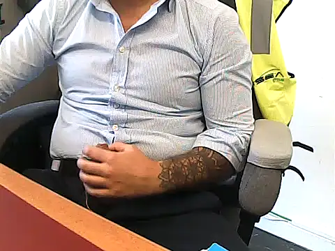 Boysexy98 online show from May 2026 12:01:02 PM