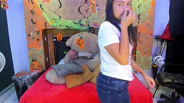 SofiAndNicol online show from October 2025 11:09:01 AM