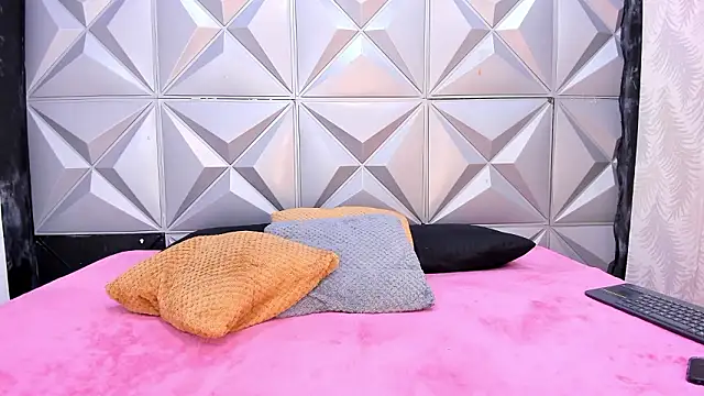 SofiAndNicol online show from March 2026 11:07:02 AM