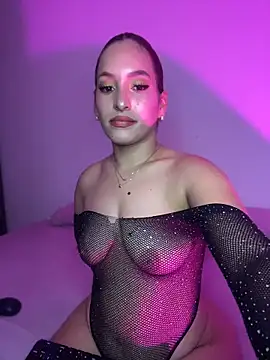 Agnescruzz online show from June 2026 06:29:02 AM