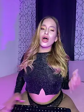 Agnescruzz online show from March 2026 02:12:01 AM