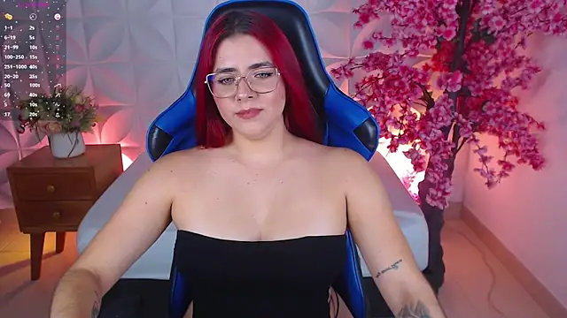 lizowenn  online show from January 2026 07:07:02 PM