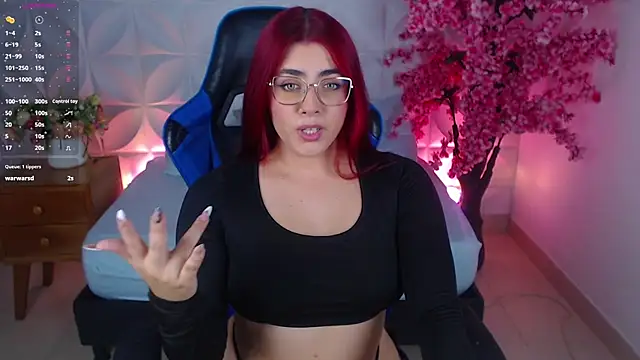 lizowenn  online show from November 2025 07:36:01 PM