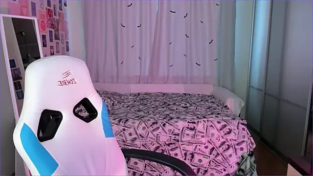 Vanessa Verona online show from April 2026 05:15:01 AM