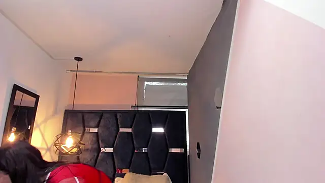 Snapshot of GiaFox_ chatting on December 2025 01:17:02 PM GiaFox online show from December 2025 01:17:02 PM