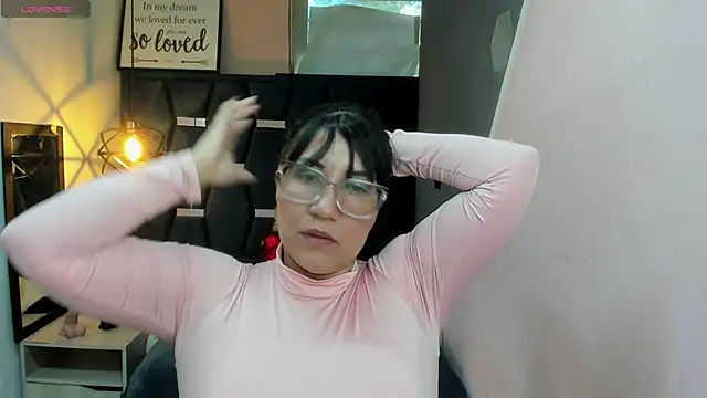 GiaFox  online show from October 2025 01:24:01 PM