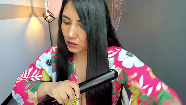 GiaFox  online show from March 2025 01:01:01 PM