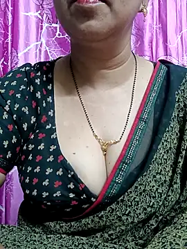 Snapshot of Rosy-B chatting on March 2025 05:27:02 PM Rosy-B online show from March 2025 05:27:02 PM