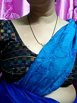 Snapshot of Rosy-B chatting on March 2025 09:48:02 PM Rosy-B online show from March 2025 09:48:02 PM