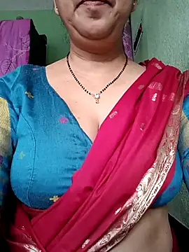 Snapshot of Rosy-B chatting on October 2025 12:34:01 AM Rosy-B online show from October 2025 12:34:01 AM