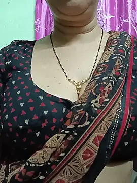 Snapshot of Rosy-B chatting on May 2026 09:55:02 PM Rosy-B online show from May 2026 09:55:02 PM