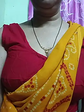 Snapshot of Rosy-B chatting on May 2026 09:23:02 PM Rosy-B online show from May 2026 09:23:02 PM