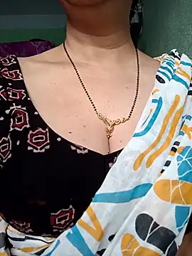 Rosy-B online show from February 2026 01:01:02 AM