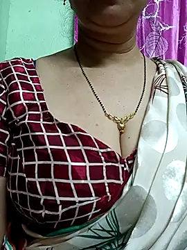 Rosy-B online show from February 2026 10:20:01 PM