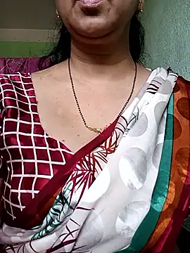 Snapshot of Rosy-B chatting on September 2025 09:20:01 AM Rosy-B online show from September 2025 09:20:01 AM