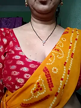 Snapshot of Rosy-B chatting on October 2025 12:33:02 AM Rosy-B online show from October 2025 12:33:02 AM