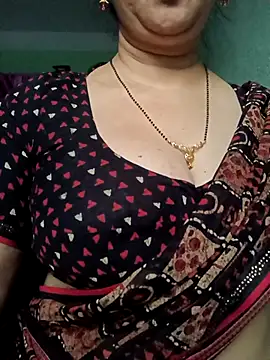 Snapshot of Rosy-B chatting on November 2025 12:44:01 AM Rosy-B online show from November 2025 12:44:01 AM