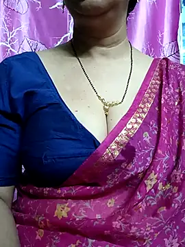 Snapshot of Rosy-B chatting on March 2025 12:39:02 AM Rosy-B online show from March 2025 12:39:02 AM