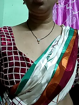 Snapshot of Rosy-B chatting on November 2025 12:25:02 AM Rosy-B online show from November 2025 12:25:02 AM