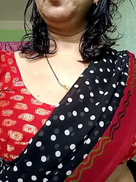Snapshot of Rosy-B chatting on September 2025 09:43:01 AM Rosy-B online show from September 2025 09:43:01 AM