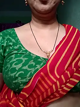 Snapshot of Rosy-B chatting on November 2025 12:44:02 AM Rosy-B online show from November 2025 12:44:02 AM