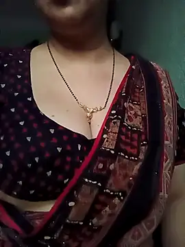 Snapshot of Rosy-B chatting on December 2025 12:37:02 AM Rosy-B online show from December 2025 12:37:02 AM