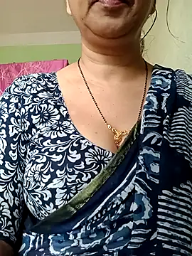 Snapshot of Rosy-B chatting on October 2025 12:56:02 AM Rosy-B online show from October 2025 12:56:02 AM