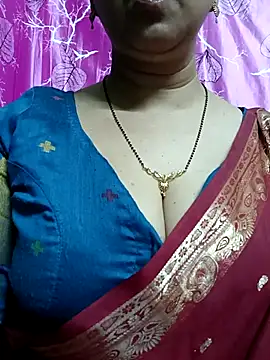 Snapshot of Rosy-B chatting on March 2025 06:24:02 PM Rosy-B online show from March 2025 06:24:02 PM