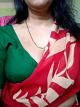 Snapshot of Rosy-B chatting on March 2025 09:55:01 AM Rosy-B online show from March 2025 09:55:01 AM