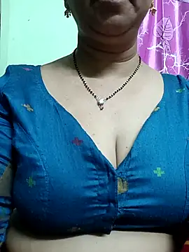 Snapshot of Rosy-B chatting on October 2025 09:36:01 PM Rosy-B online show from October 2025 09:36:01 PM