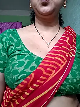 Snapshot of Rosy-B chatting on October 2025 09:41:01 AM Rosy-B online show from October 2025 09:41:01 AM