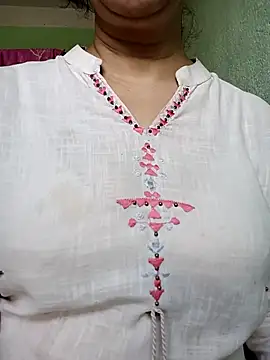 Rosy-B online show from April 2026 10:01:01 AM