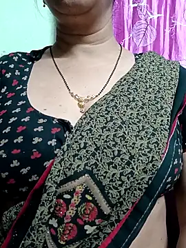 Rosy-B online show from April 2026 09:43:02 PM