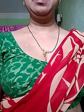 Snapshot of Rosy-B chatting on September 2025 09:31:02 AM Rosy-B online show from September 2025 09:31:02 AM