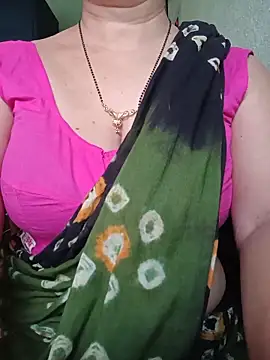 Snapshot of Rosy-B chatting on June 2026 12:00:02 AM Rosy-B online show from June 2026 12:00:02 AM