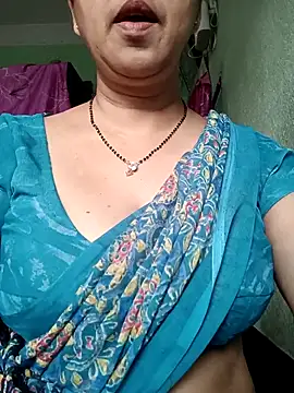 Snapshot of Rosy-B chatting on October 2025 12:41:02 AM Rosy-B online show from October 2025 12:41:02 AM