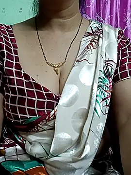 Rosy-B online show from April 2026 11:01:02 PM