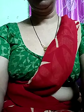 Rosy-B online show from April 2026 09:52:02 PM