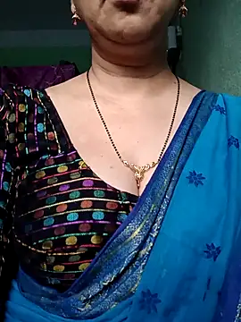 Snapshot of Rosy-B chatting on November 2025 12:37:01 AM Rosy-B online show from November 2025 12:37:01 AM